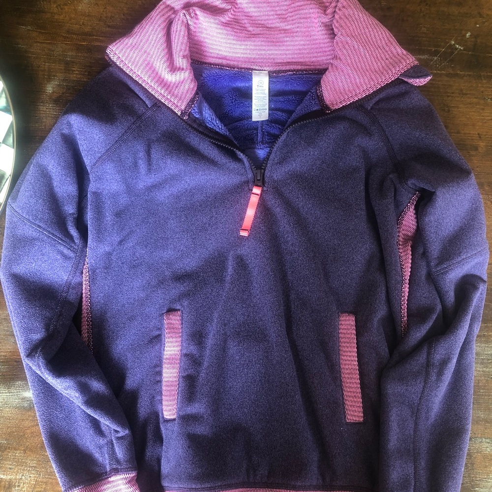 Ivivva size 12 pullover